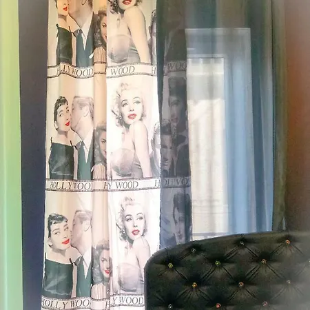 Marilyn Monroe شقة بوزنان