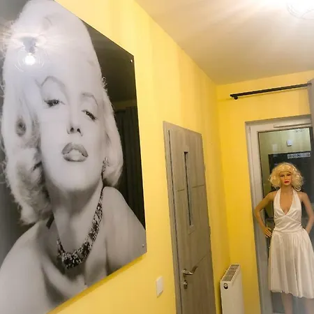 شقة Marilyn Monroe بوزنان